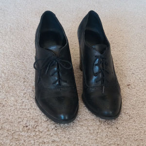 FRANCO SARTO Bridget Black Lace-up Bootie. 8.5M